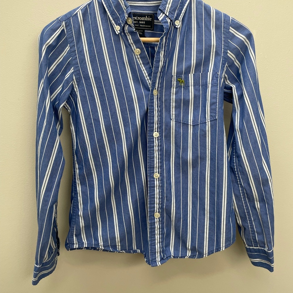 Abercrombie & Fitch Kids Blue and White Striped Button Down